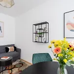 1Br City Life Escape By Hm